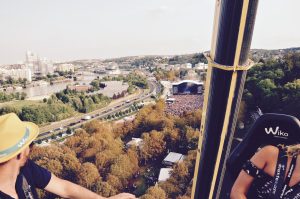 Festivaliers Rock en Seine 2017 vue en haut de la nacelle