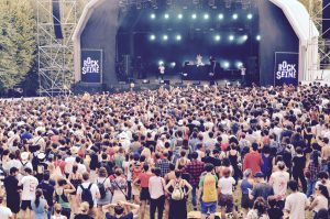 Festivaliers Rock en Seine 2017 Scène du bosquet
