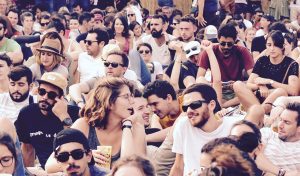 Festivaliers Rock en Seine 2017 chill pelouse