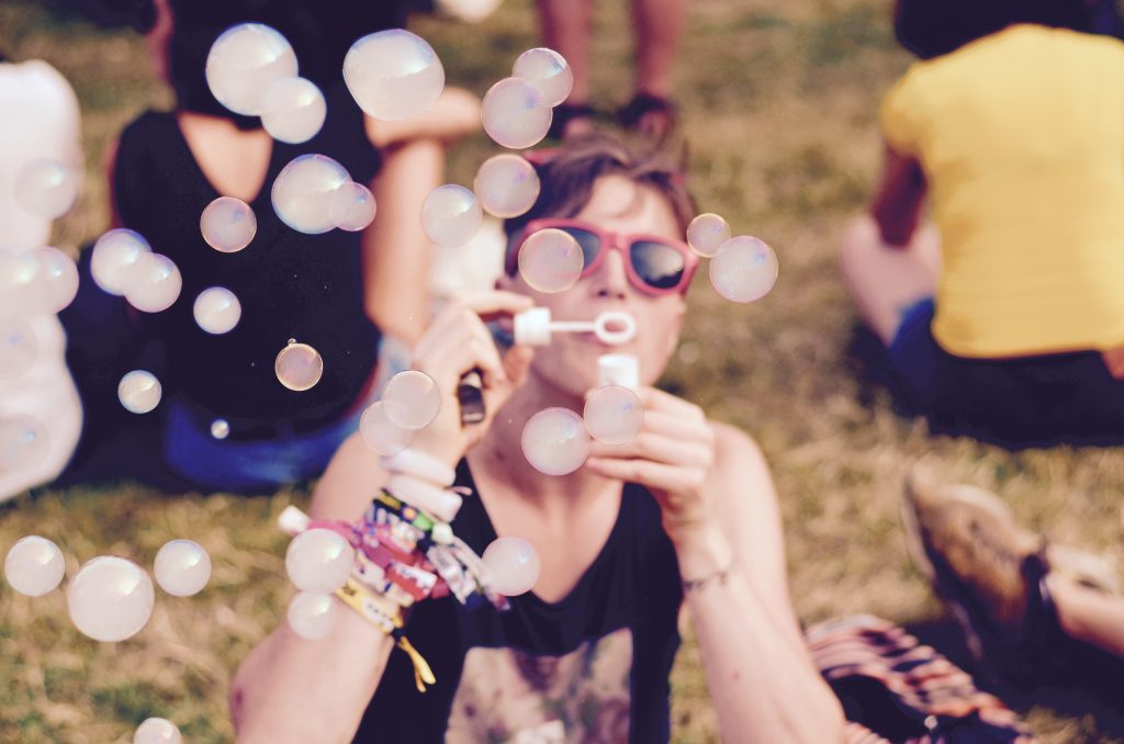 Rock en Seine 2017: Nos festivaliers ont du talent ( recap photos de votre best off) Festivaliers Rock en Seine 2017 des bubulles?