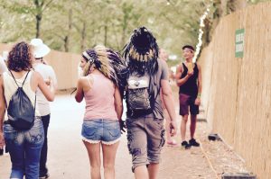 Festivaliers Rock en Seine 2017 des indiens dans la ville