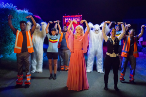 clip Malade d'Alice on the Roof