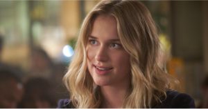 Beck dans la série You netflix