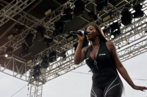 Aya Nakamura deferlantes 2019