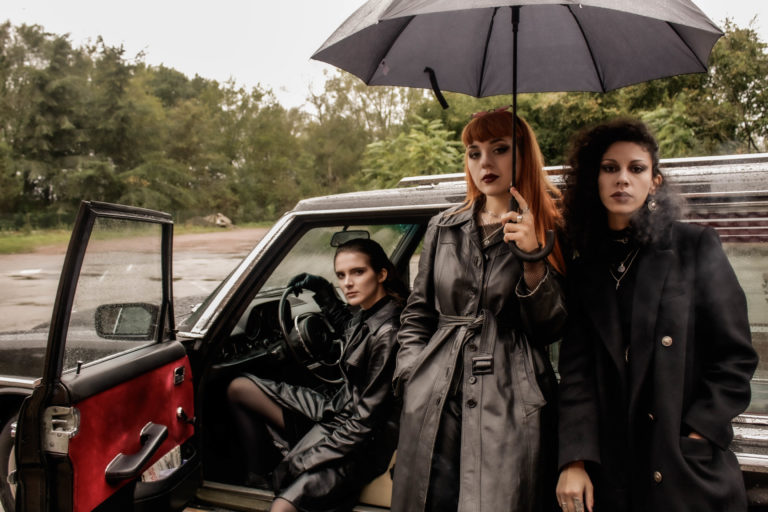 Interview Grandma’s Ashes : « un mélange entre rock, goth avec une touche d’absurde » Grandma's Ashes - Daddy Issues