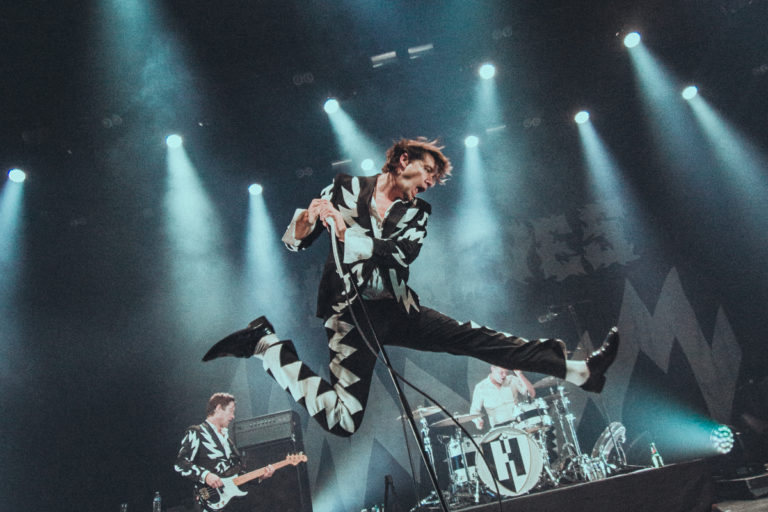 The Hives : tout feu, tout punk à l’Olympia de Paris (reportage) The Hives @ l'Olympia Paris 2021