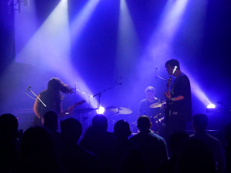 Francis of Delirium à Petit Bain : Du grunge post-covid déchaîné