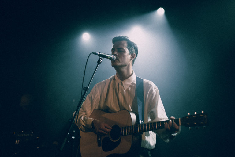 Clément Froissart agite la Maroquinerie de Paris (Reportage)