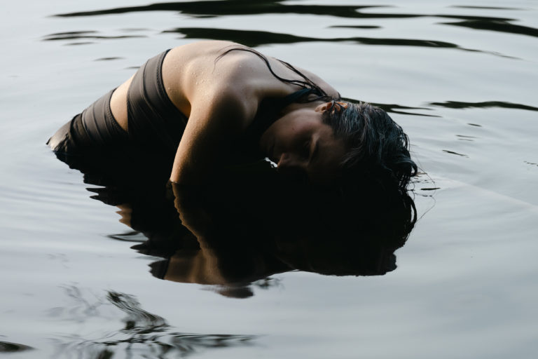 Julia Holter par Camille Blake