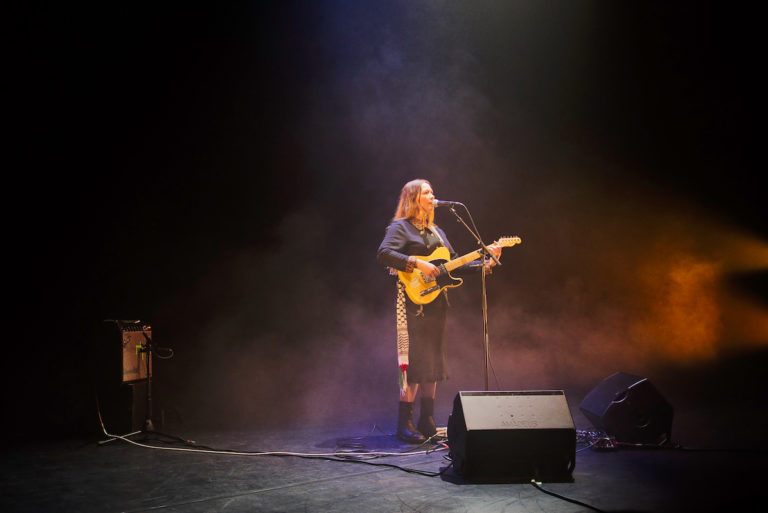 Julia Jacklin : le crush de La Scala (Paris le 24/09/2024) JULIA JACKLIN LA SCALLA 2024