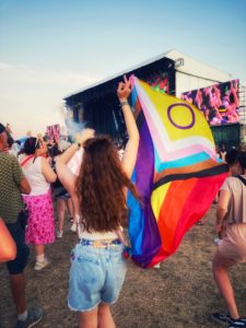 drapeau LGBT festival
