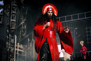 Empire-Of-The-Sun-Rock-En-Seine