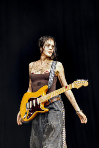 sofia isella-chappell-roan-rock-en-seine