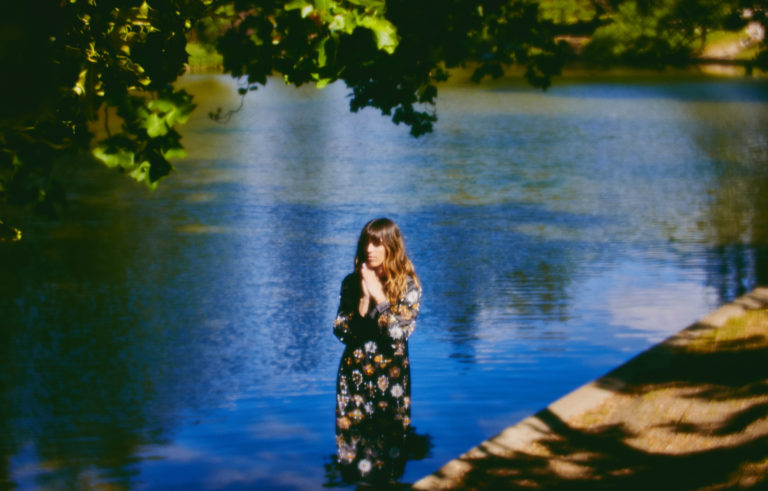 Melody's Echo Chamber par Diane Sagnier