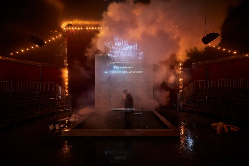 Le théâtre de la suspension